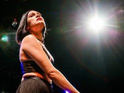 Tak Hanya Jennifer Lawrence, Jessie J Juga Foto Bugil untuk Sang Kekasih