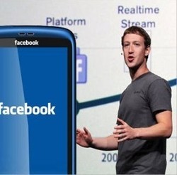 Ketemu Bos Samsung, Zuck Bukan Mau Bikin Facebook Phone