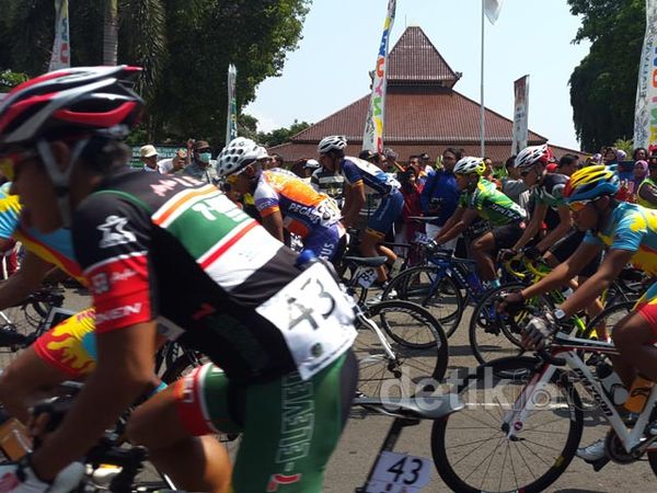 Tour de Ijen Dimulai