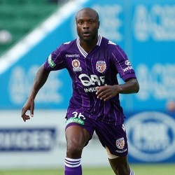 William Gallas Gantung Sepatu