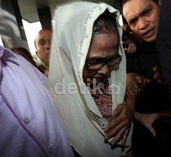 Kasus Gubernur Riau, KPK Periksa Istri Annas Maamun