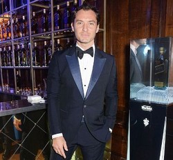 Mantan Pacar Hamil, Jude Law Nantikan Kelahiran Anak ke-5