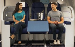 Maskapai Ini Rancang Kursi Pesawat Khusus Untuk Pasangan