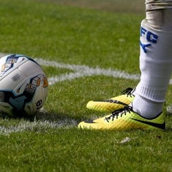 Sepatu Bola yang Terus Berevolusi