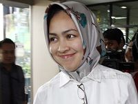 Diperiksa KPK, Airin Umbar Senyum Manis