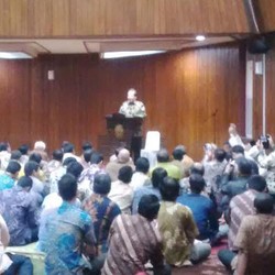 Perpisahan CT, Kepala Ikan Medan Baru Hingga Sate Padang SMS