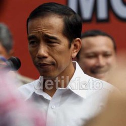 Pakai Sistem Ini, Jokowi Bisa Cek Data Kemiskinan Lewat Ponsel