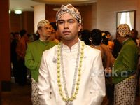 Wajah Tegang Raffi Ahmad Jelang Akad Nikah