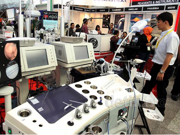 Berbagai Macam Alat Kesehatan Dipamerkan di JCC