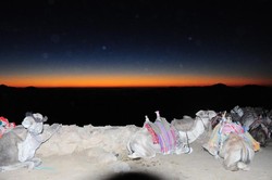 Indahnya Sunset di Jabal Musa, Mesir