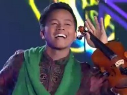 Bawakan Koi Mil Gaya, Riswanda Mempesona Juri IMB 2014