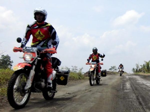 Tim VIAR Jelajah Tasikmalaya