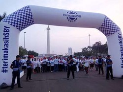 Ungkapkan Terima Kasih SBY, Ribuan Warga Jakarta Gerak Jalan Sehat Monas-HI