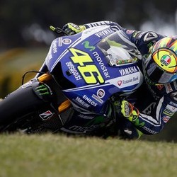 Marquez-Pedrosa Jatuh, Rossi Juara