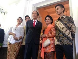 Hari Pertama Jadi Presiden, Jokowi Mulai Ditanya Soal Harga BBM