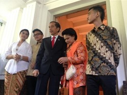 Ketika Iriana Tersipu Malu Diperkenalkan Jokowi