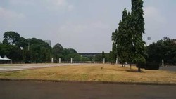 Jelang Kirab Jokowi, Parkir Timur Senayan Sepi Relawan