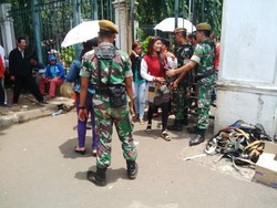 Pesta Rakyat Jokowi-JK, Ribuan Warga Mulai Padati Kawasan Monas