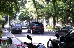 Naik Mercy Nopol B 1 PDI, Megawati Meluncur ke Pelantikan Jokowi