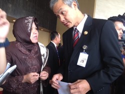 Ganjar dan Risma Tiba di Gedung MPR, Berharap Jokowi Sejahterakan Rakyat