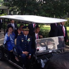 Tiba di Istana Merdeka, SBY Masuk Lewat Pintu Samping