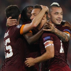 Roma Bisa Juara Grup