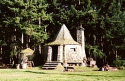 JK Rowling Bangun Rumah Hagrid di Tepi Hutan