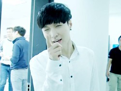 Lay EXO Ramah di Pesta Ulang Tahun Spesial dengan Fans