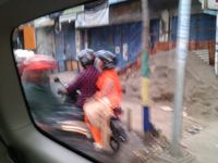 Masih Berani Lawan Arus?