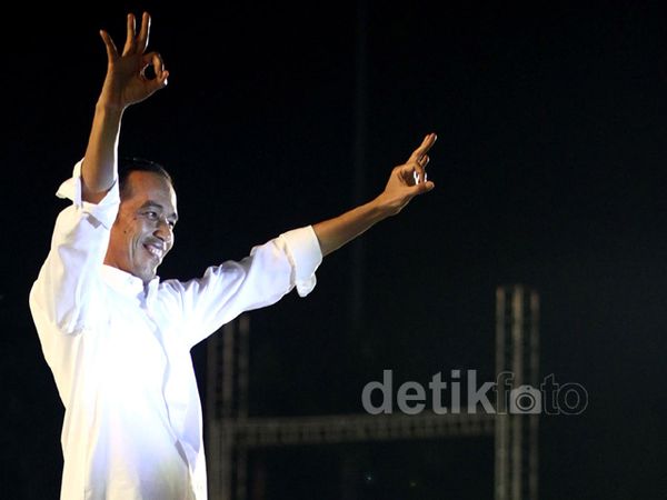 Jokowi Hadiri Syukuran Rakyat di Monas