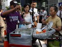 Kuliner Gratis di Pesta Rakyat Jokowi