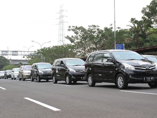 Konvoi Daihatsu Xenia Pecahkan Rekor MURI