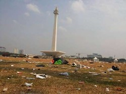 Monas Jadi Lautan Sampah Usai Pesta Rakyat, Abdee Slank: Masyarakat Sudah Diingatkan