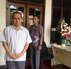 Tak Lagi Jadi Wapres, Boediono Sibuk Beres-beres di Rumah