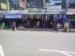 Pembeli Dilarang Parkir, Ratusan Pedagang Pasar Protes Wali Kota Banda Aceh