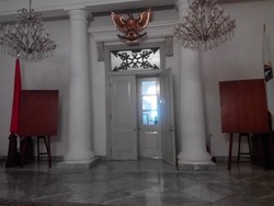 Foto SBY dan Boediono Digudangkan, Balai Kota DKI Masih Tunggu Foto Jokowi-JK