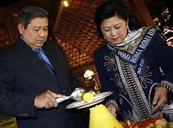 Perubahan di Akun Media Sosial SBY dan Ibu Ani Setelah Lengser