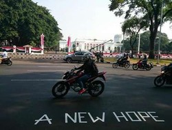 A New Hope, Seni Lakban Andi Rharharha di Depan Istana Negara