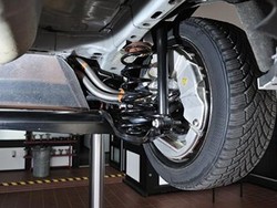 Mobil-mobil Ini Suspensinya Rapuh, Gampang Rusak