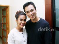 Love is in the Air... Baim Wong dan Kekasih Barunya