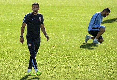 Simeone Tuntut Atletico Main Smart