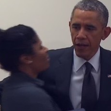 Pria Chicago kepada Obama: Mr President, Jangan Sentuh Pacar Saya!