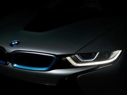 Mobil Hybrid Super BMW i9 Setara LaFerrari