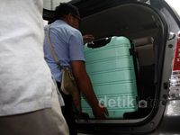 KPK Geledah Rumah eks Gubernur Papua