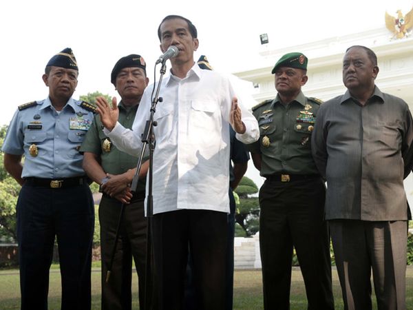 Jokowi Jumpa Pers Perdana di Istana Merdeka