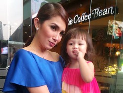 Chibul, Panggilan Sayang Ussy Sulistiawaty ke Anak