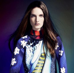 Adidas dengan Sentuhan Stylish & Quirky dari Desainer Inggris, Mary Katrantzou