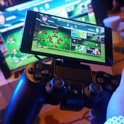 Pakai Z3 Bisa Main PS4 Sambil Mandi