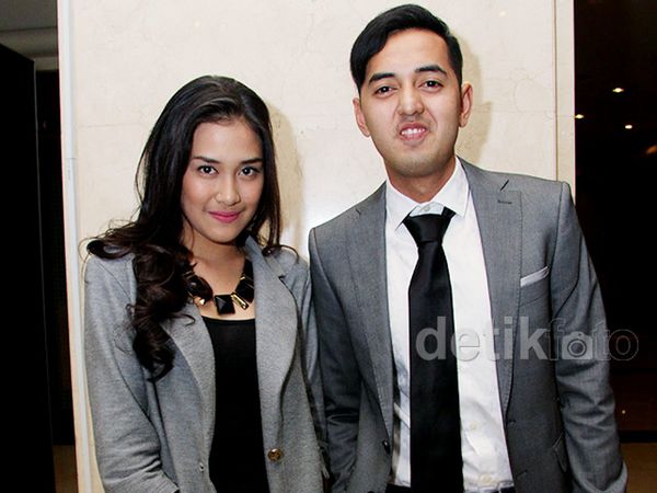 Aww, Kemal Palevi Tetap Mesra dengan Mantan Pacar