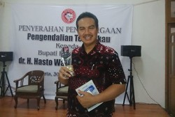 Warga Belanja Rokok Rp 63 M Tapi Kemiskinan 21%, Bupati Kulon Progo Sedih